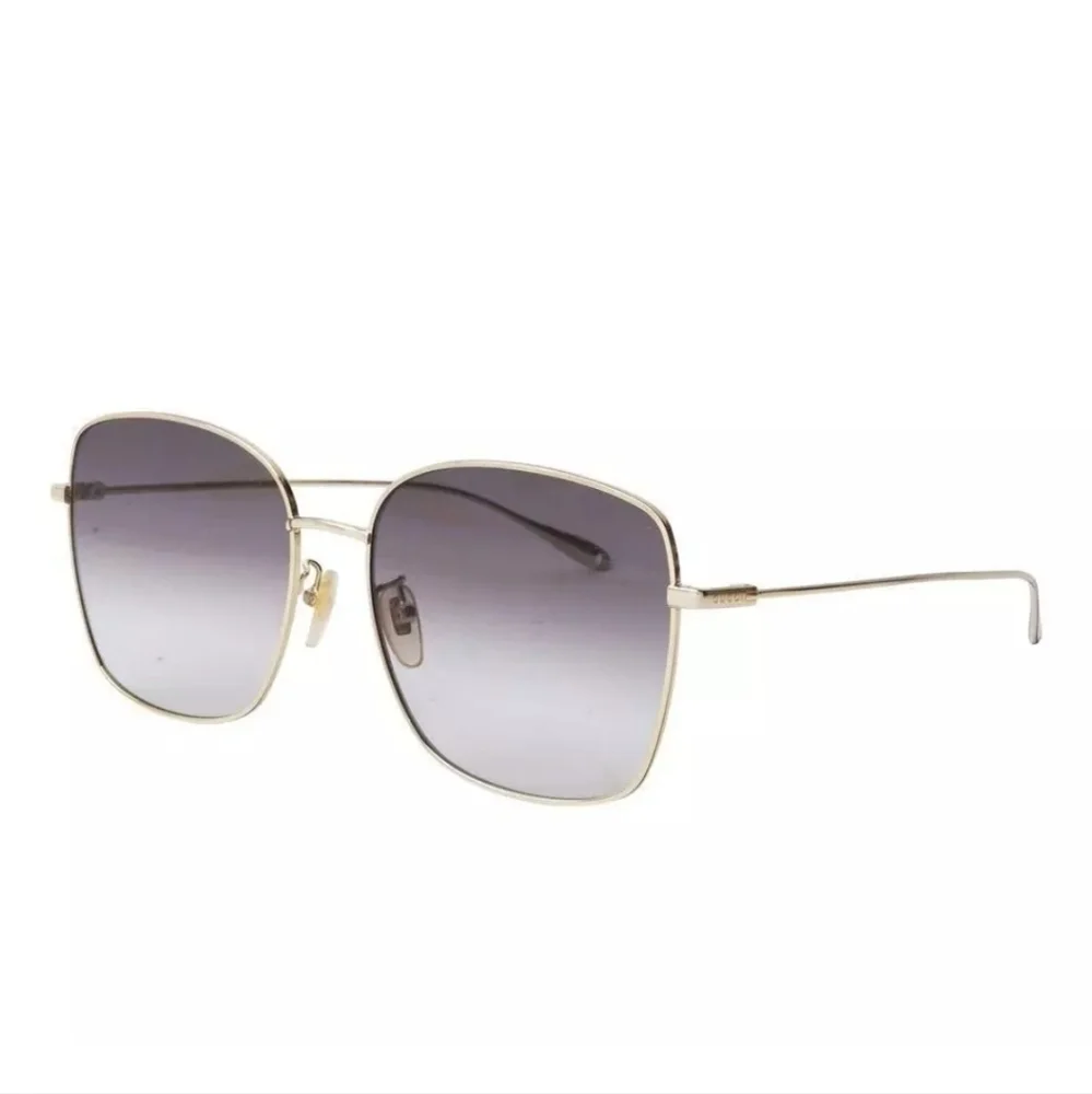 Gucci GG1030SK-003-60 Gold Sunglasses With earring accessories - Picture 8 of 16